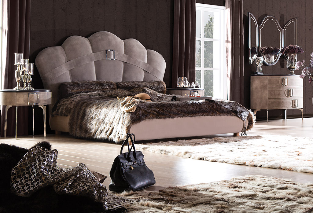 DREAM BED